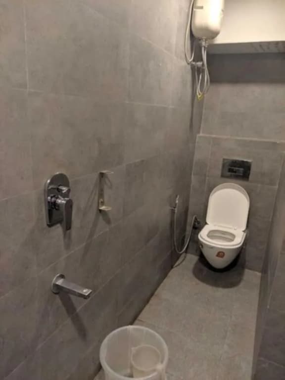 Hotel Nazeer by Adb Rooms - photo 9