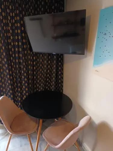 Top Floor Studio Near Metro - photo 6