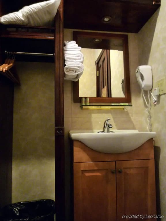 Hotel 17 - photo 5