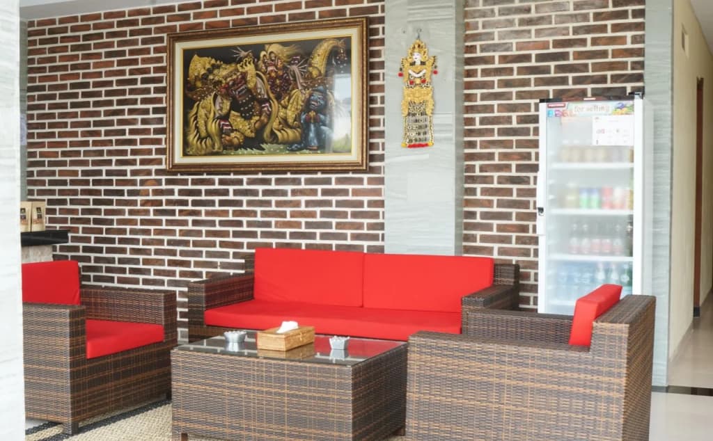 Oka's Guest House - photo 2