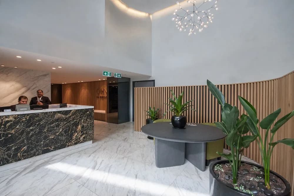 Modern Potts Point Apartment in Omnia - photo 2