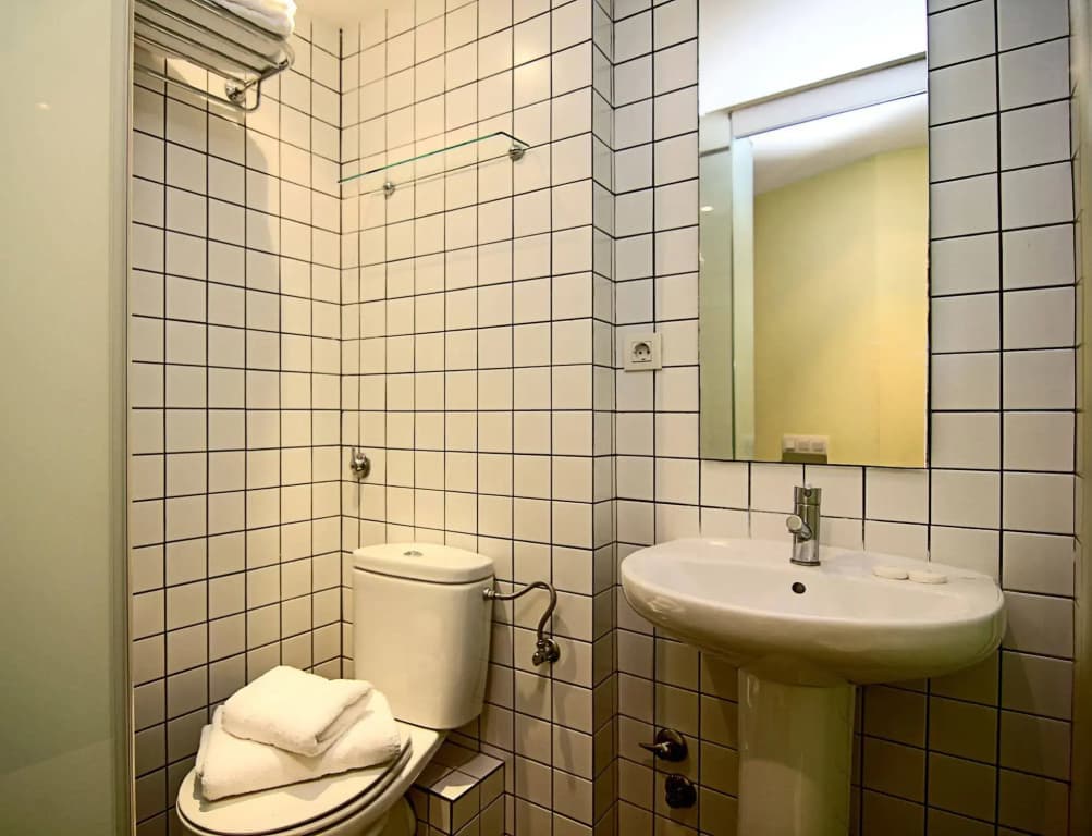 Picasso Apartments - photo 4