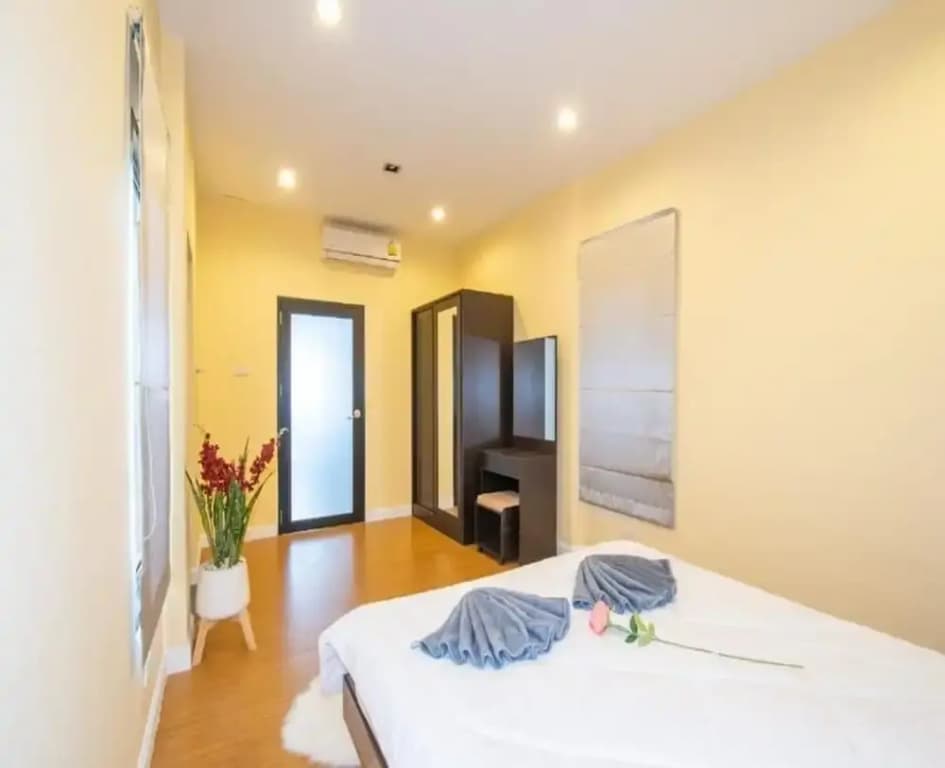 Hunter Hide Pool Villa - photo 5