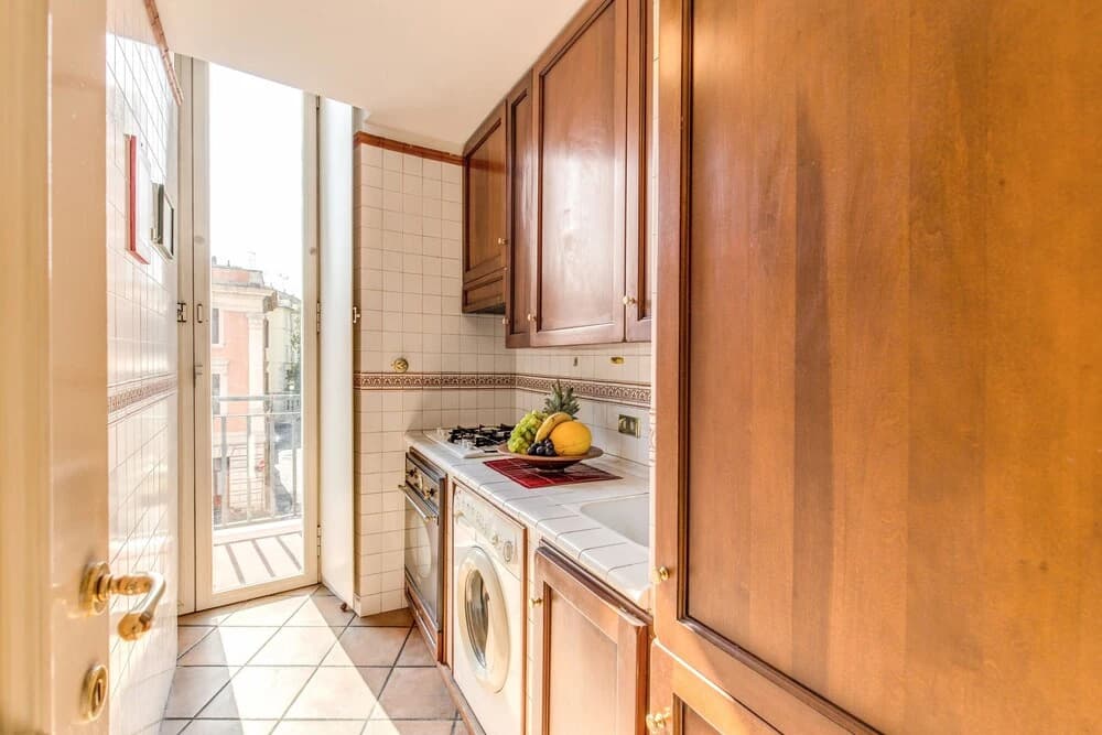 Corso Vittorio 315 with Balcony - photo 15
