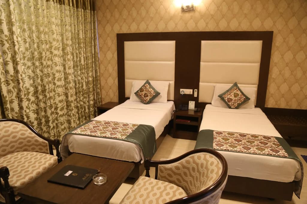 Amar Inn - photo 3