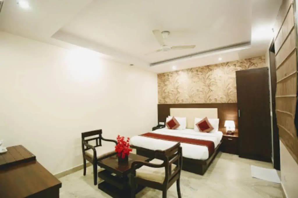 Hotel Paradise Inn - photo 22