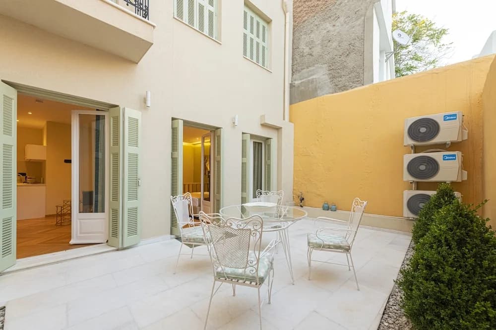 Ipelhome Plaka Boutique Apartments - photo 36