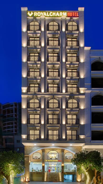 Royal Charm Hotel - photo 1