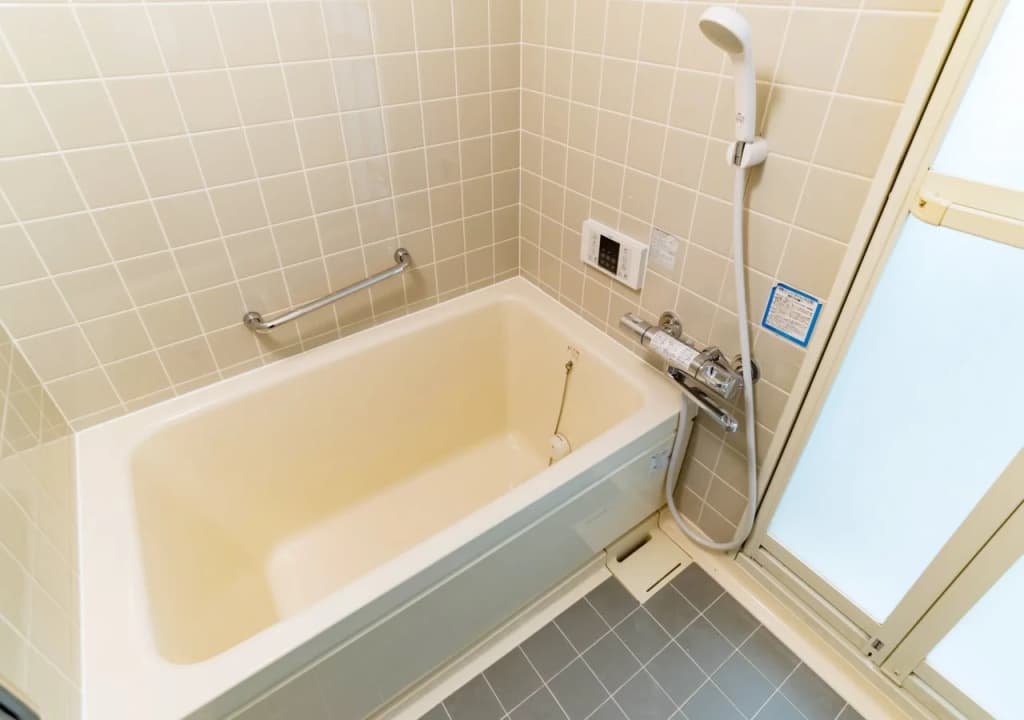 Universal Bay Condominium - photo 8