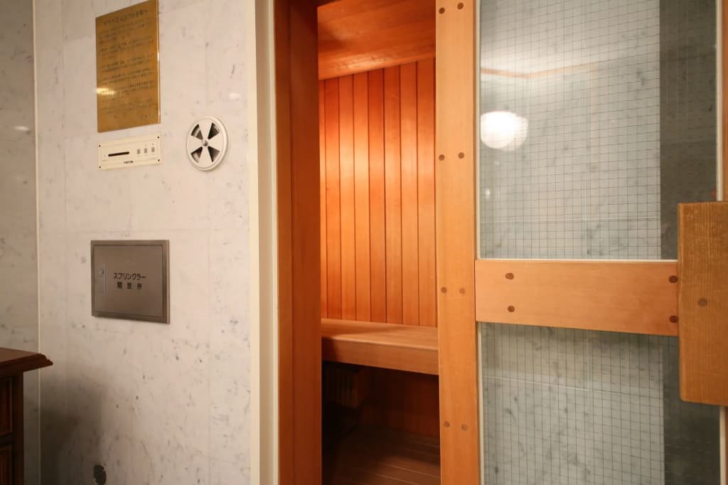 Allamanda Aoyama Hotel - photo 17