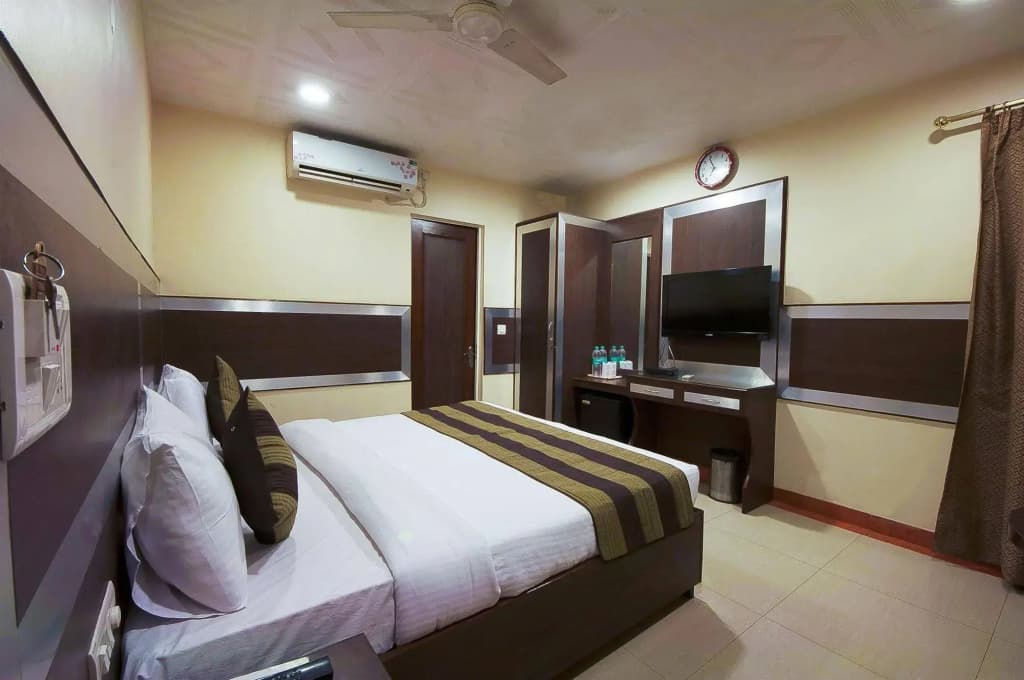Hotel Rama Deluxe - photo 17