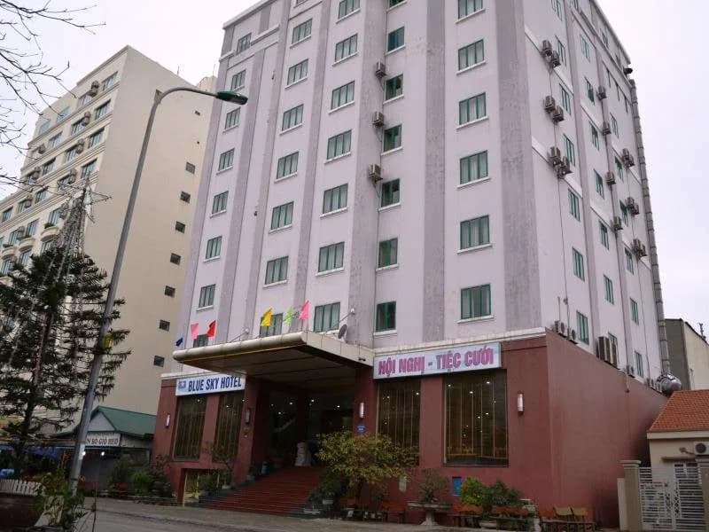 Blue Sky Ha Long Hotel - photo 1