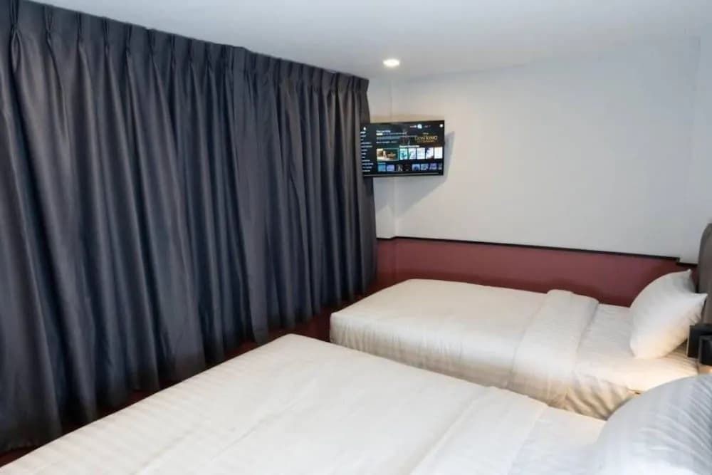 Malades House - photo 5