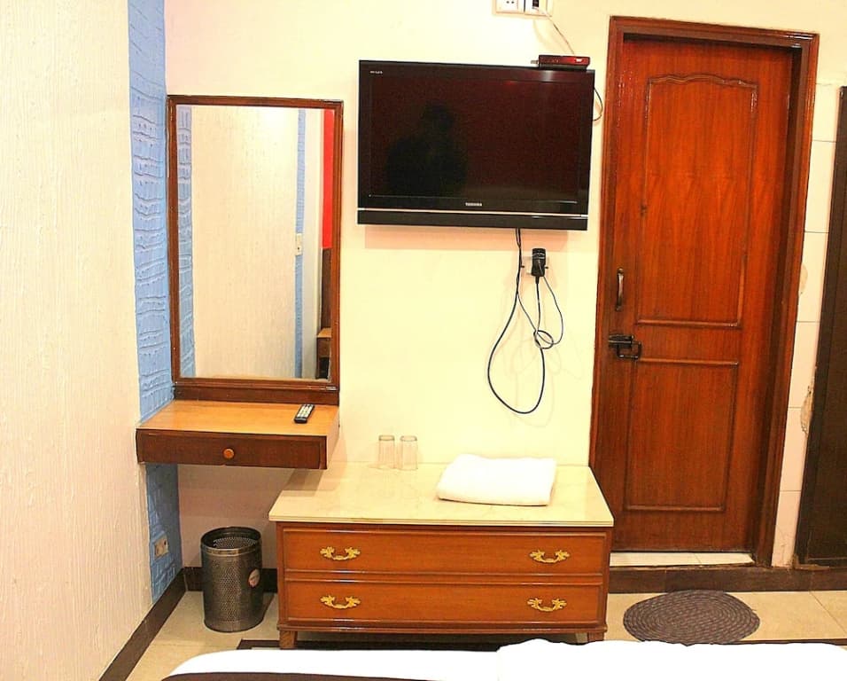 Hotel Shree Radhe Krishan - photo 5