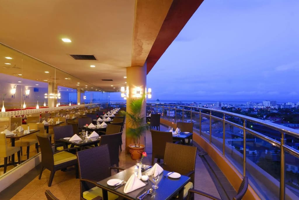 Borneo Royale Hotel - photo 29