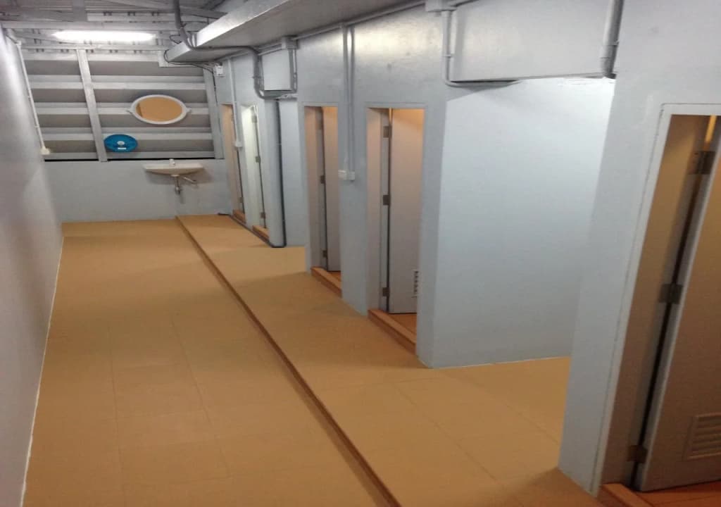 The Metallic Hostel - photo 14