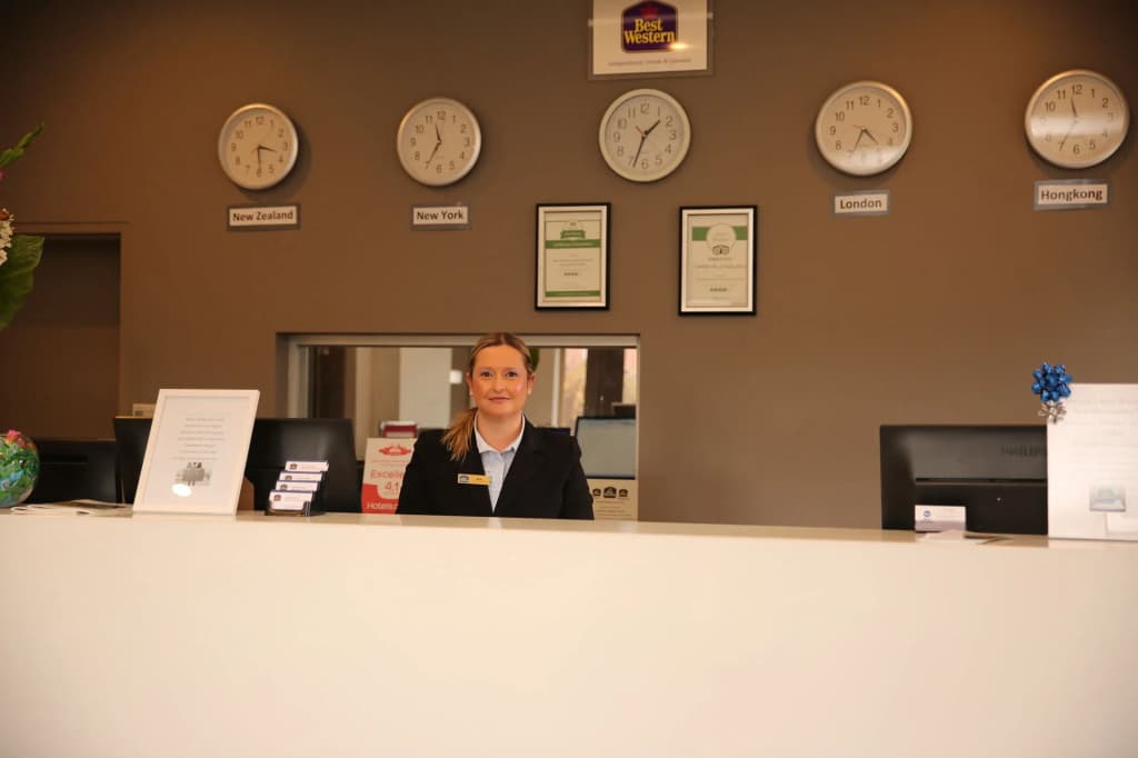 Best Western Airport Motel and Convention Centre - photo 32