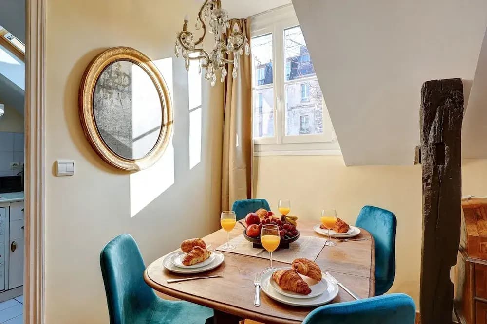 Comfortable 1BR in Latin Quarter - photo 10