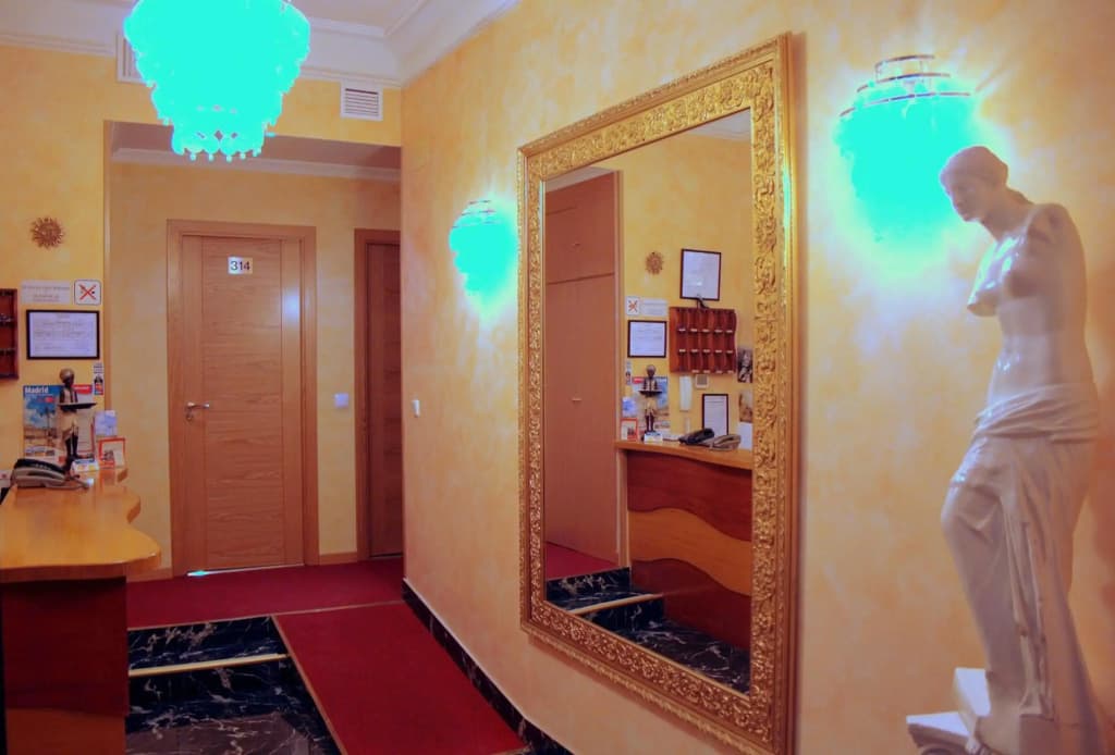 Hostal Regio - photo 13