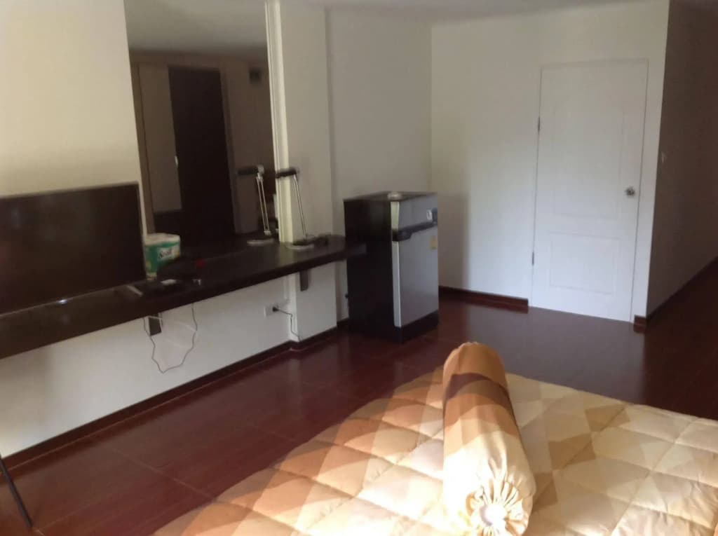 Hideaway Guest House And Bar - photo 1