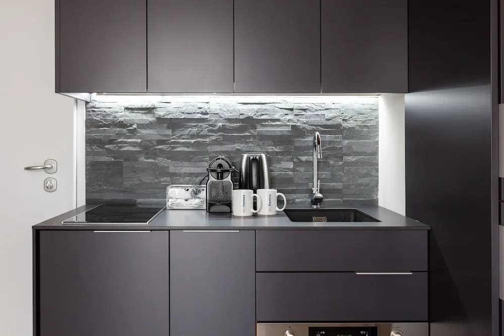 easyhomes - City Centre Suites - photo 16