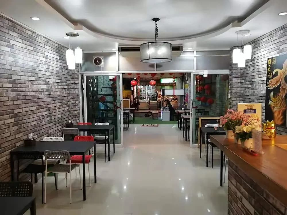 Qhkl Hotel - photo 14