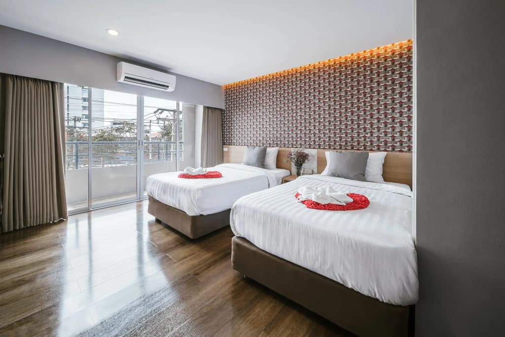Season Place Hotel - photo 3