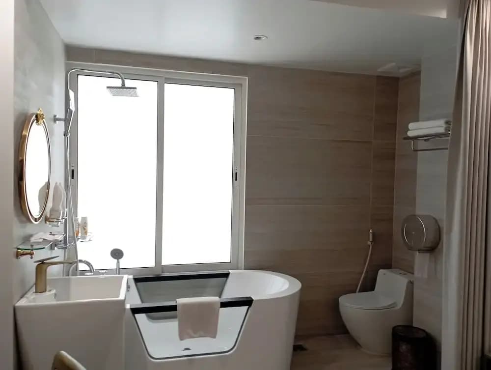 Mai Hotel - photo 10