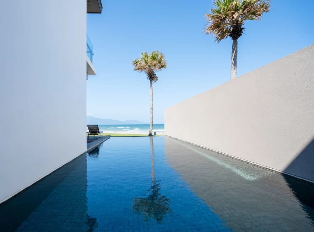 Beach front villa by Emblemsea in hyatt - photo 19