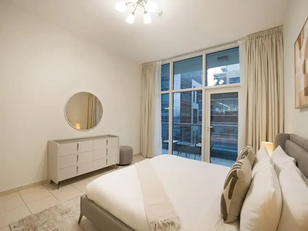 Easygo- Spacious 1bdr Bay Square Busbay - photo 6