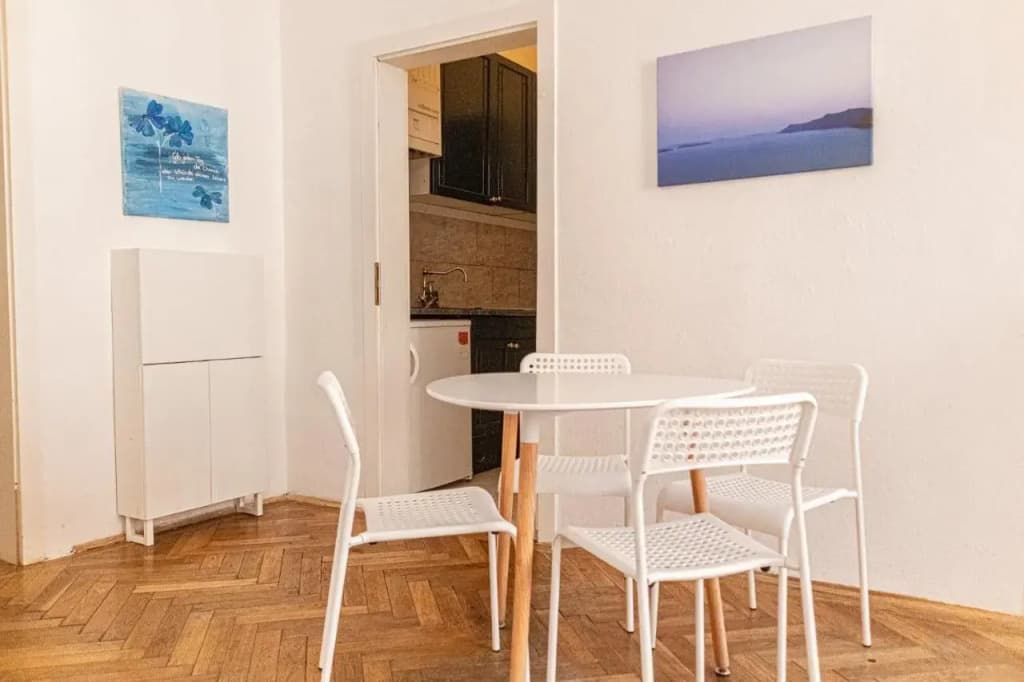 Peerles 2BR Apt. Perfectly Situated&Well Connected - photo 11