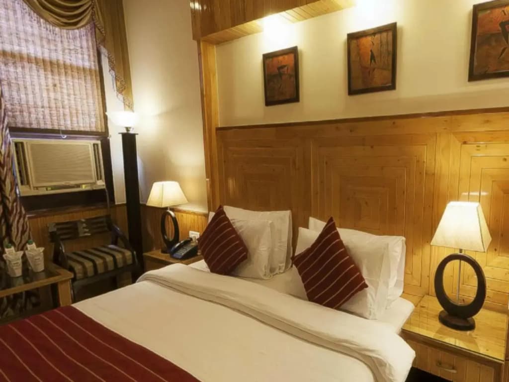 Wood Castle Hotel - photo 23