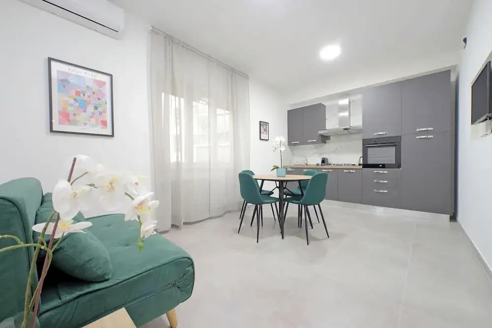 YCH Bagnera Suites - photo 19