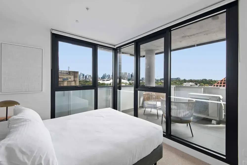 Executive 2-bed Apartment With Views, Gym and Spa - photo 1