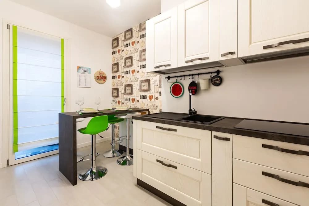 Fiera Milano Flat with Garage - photo 10