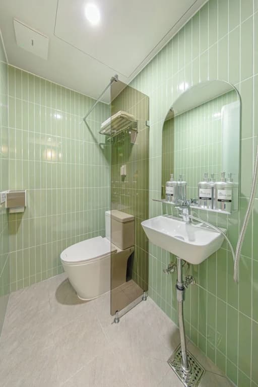 Uhoostay - photo 21