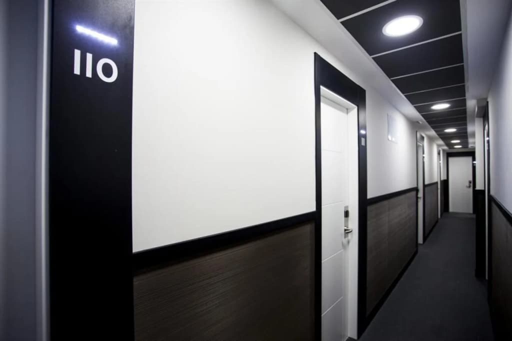 Hostal CC Atocha - photo 10