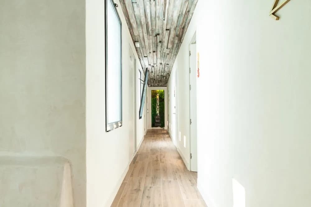 Hostal Charlotte - photo 13