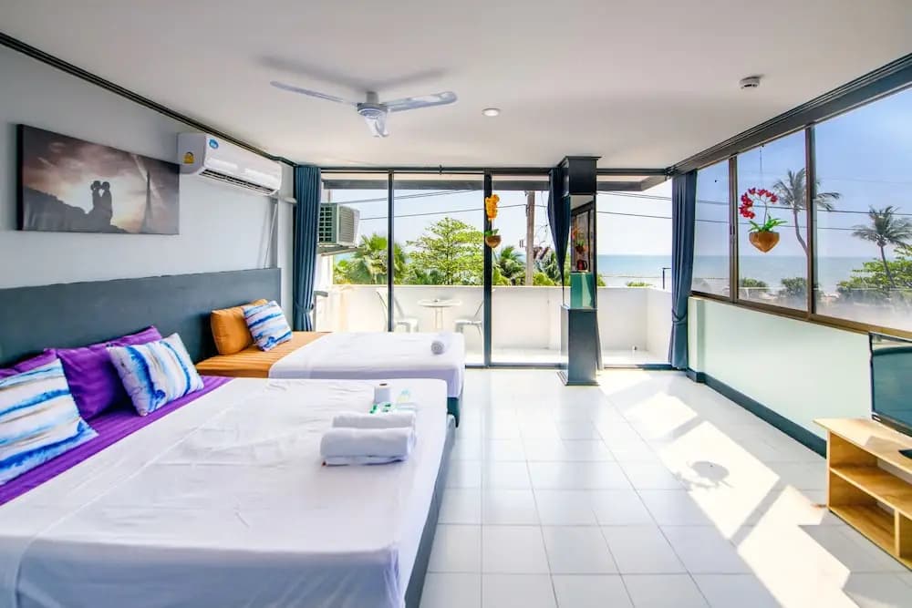 Happy Jomtien - Direct Beach Access, Sea View & Central Location - photo 5