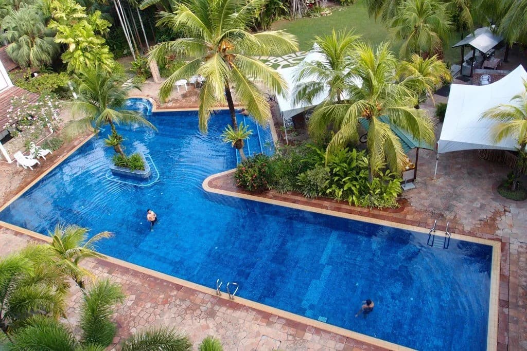 Tiara Labuan Hotel - photo 9