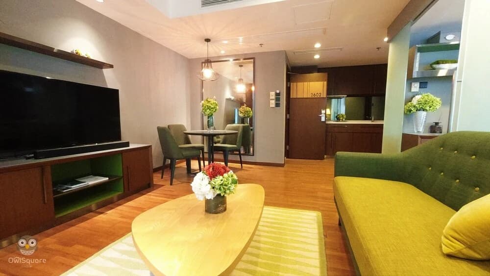 Owl Square Residence - photo 2