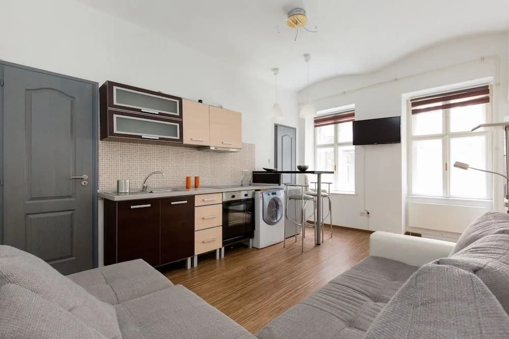 O 40 Apartment - photo 2