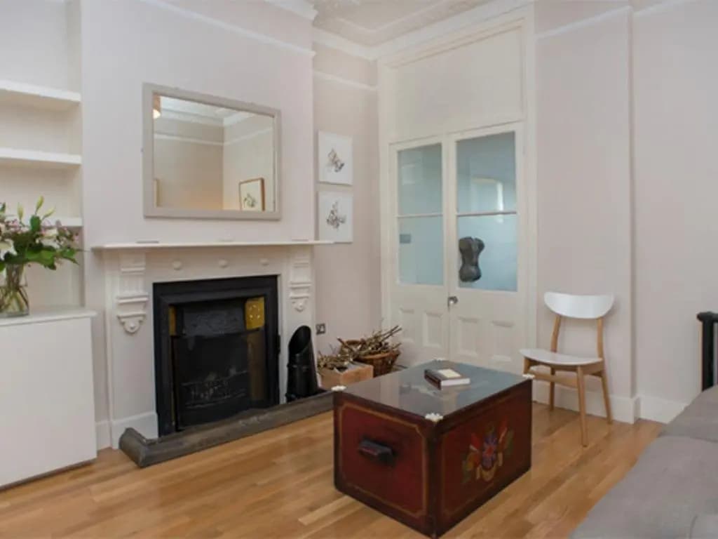 Veeve  Beautiful 4 Bed Home In Upmarket Fulham - photo 2