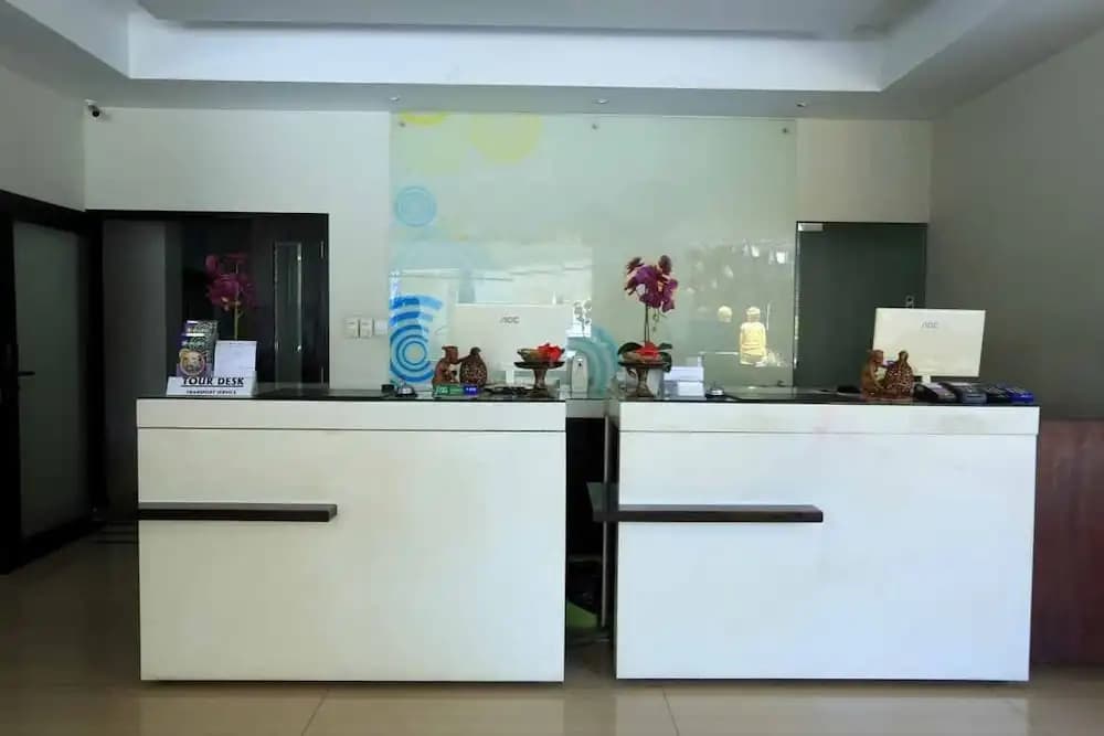 RedDoorz @ Istana Kuta Galeria - photo 12