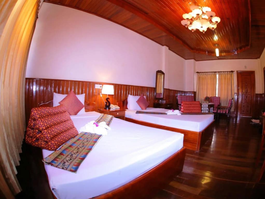Freedom Hotel - photo 4