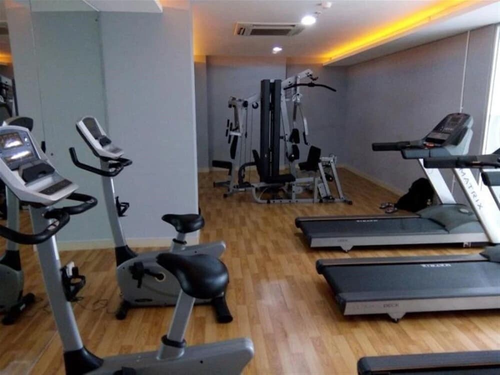 Modern And Tidy 2Br Bassura City Apartment - photo 13