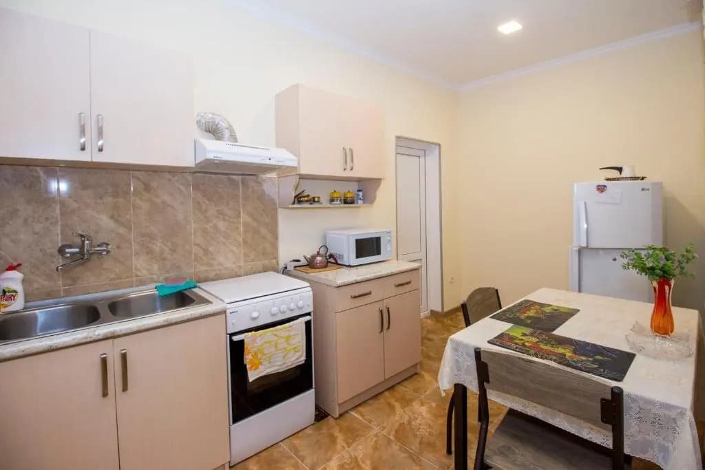 A Comfortable Flat in old Tbilisi - photo 8