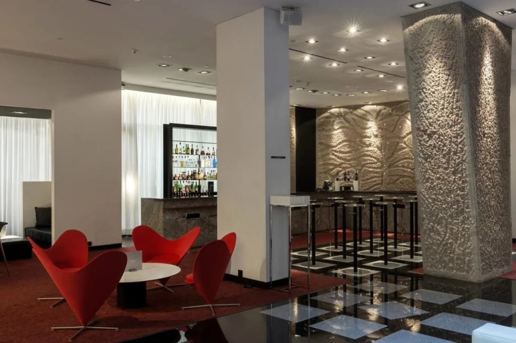 Hilton Madrid Airport - photo 17