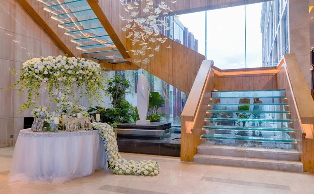 New Orient Hotel Danang - photo 17