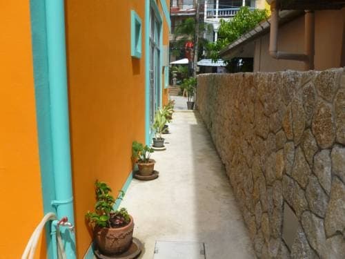 Orange House - photo 13